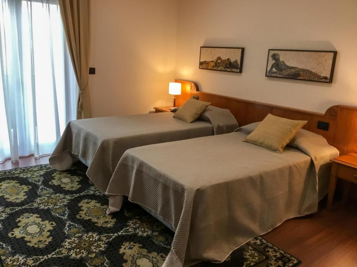 Erania Hotel Sala Consilina Kültér fotó