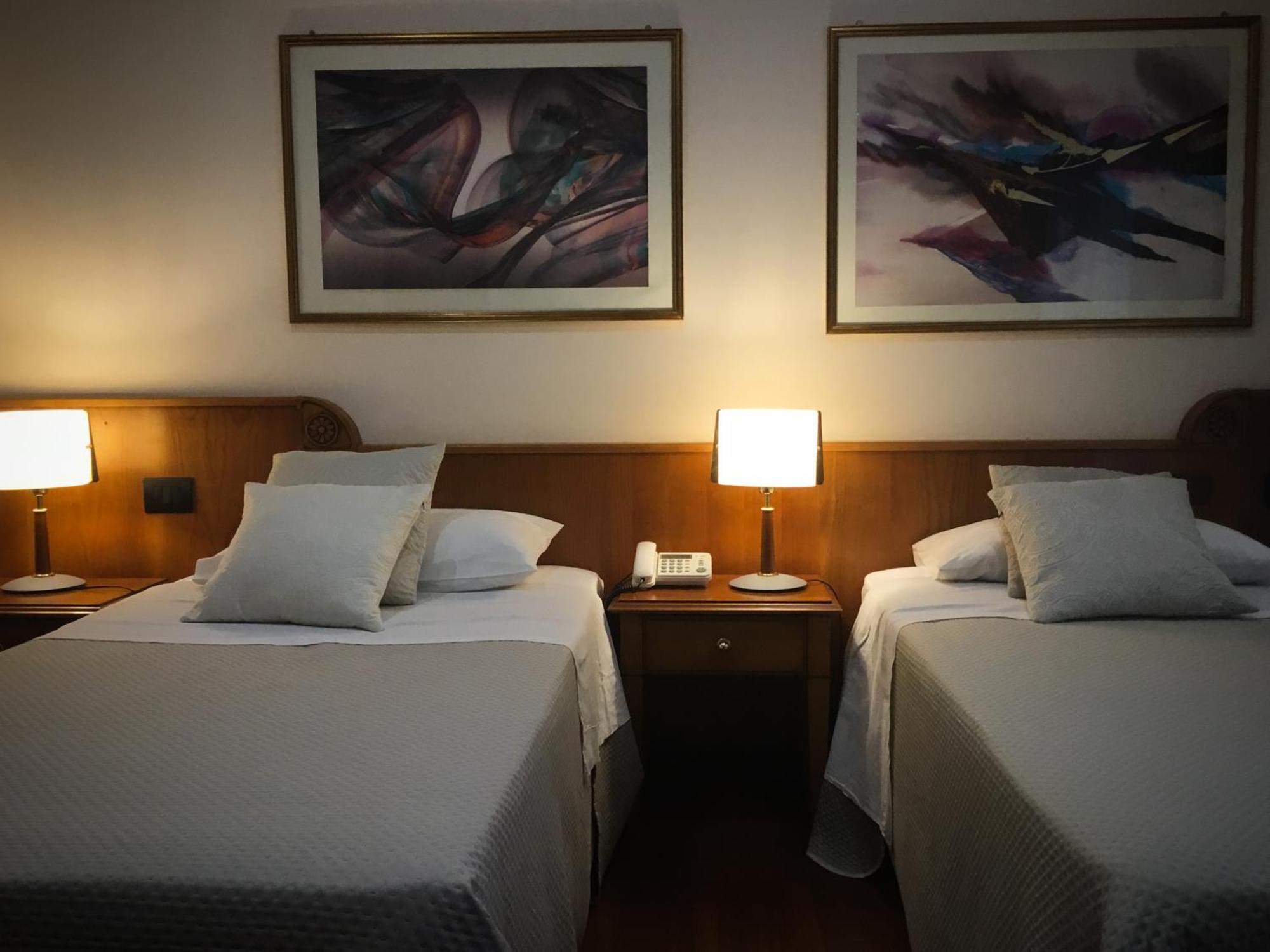 Erania Hotel Sala Consilina Kültér fotó