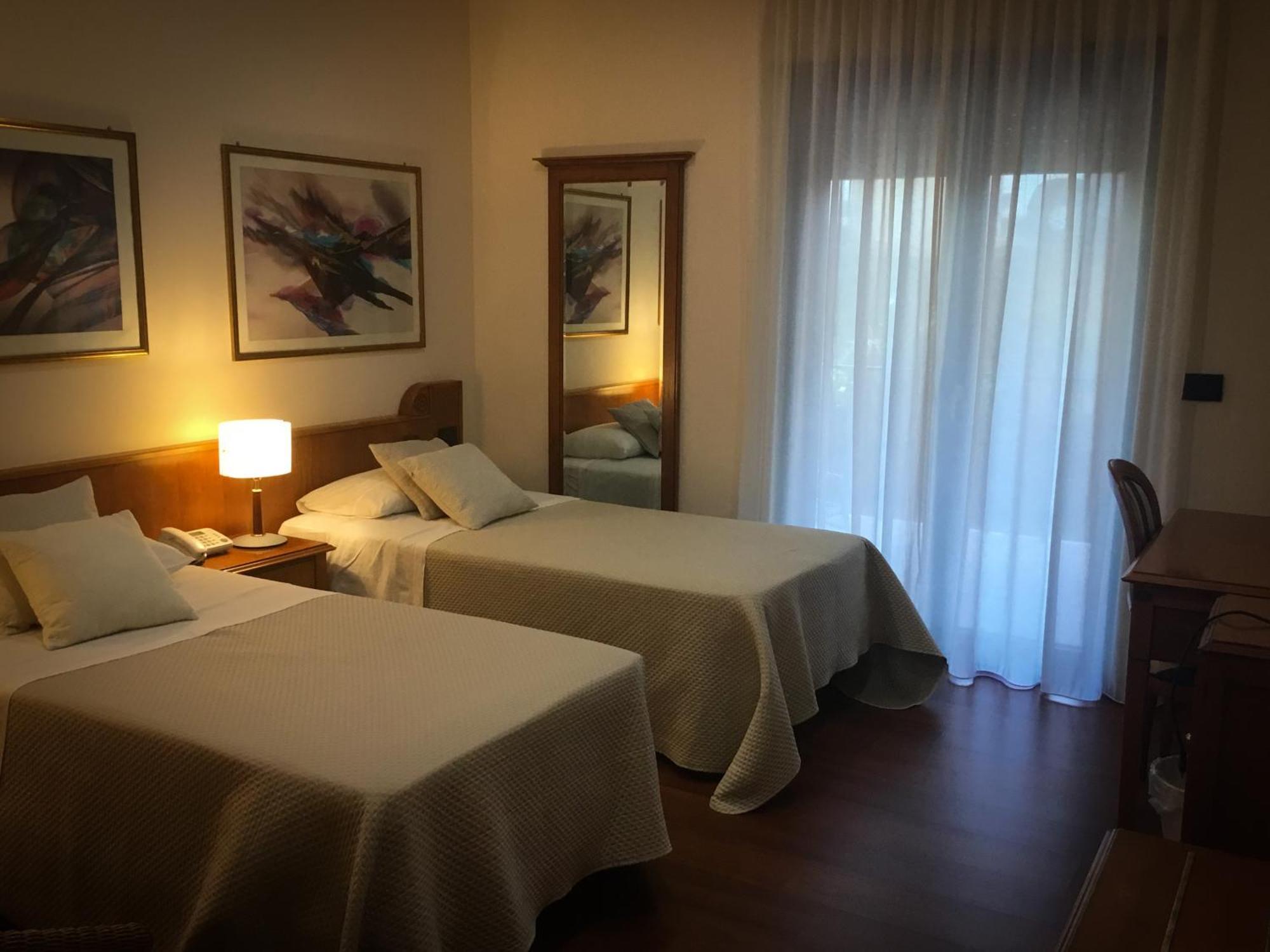 Erania Hotel Sala Consilina Kültér fotó